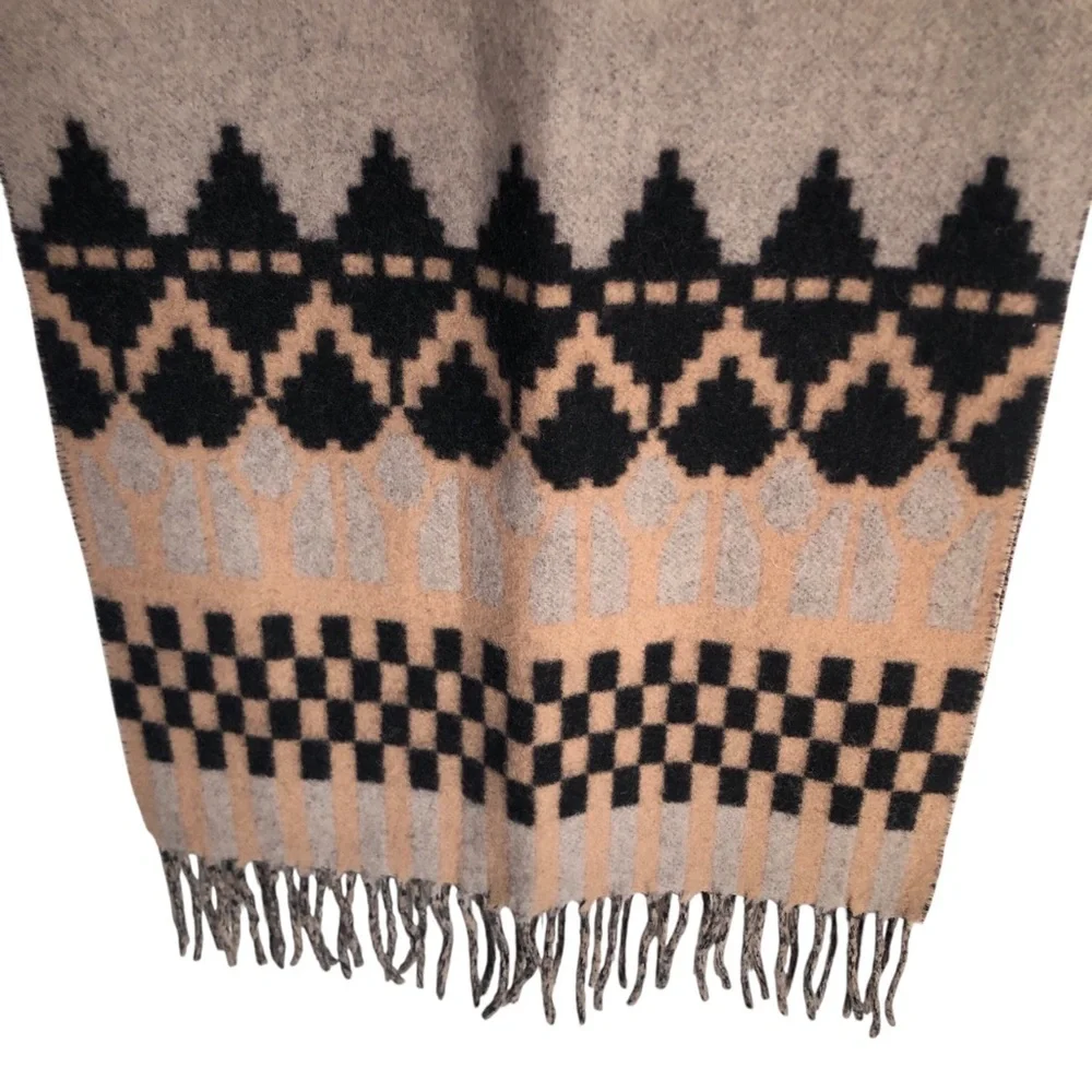 ANTHROPOLOGIE NEW TBCO x Pretty Little Fawn Beige Gray Fair Isle Wool Scarf